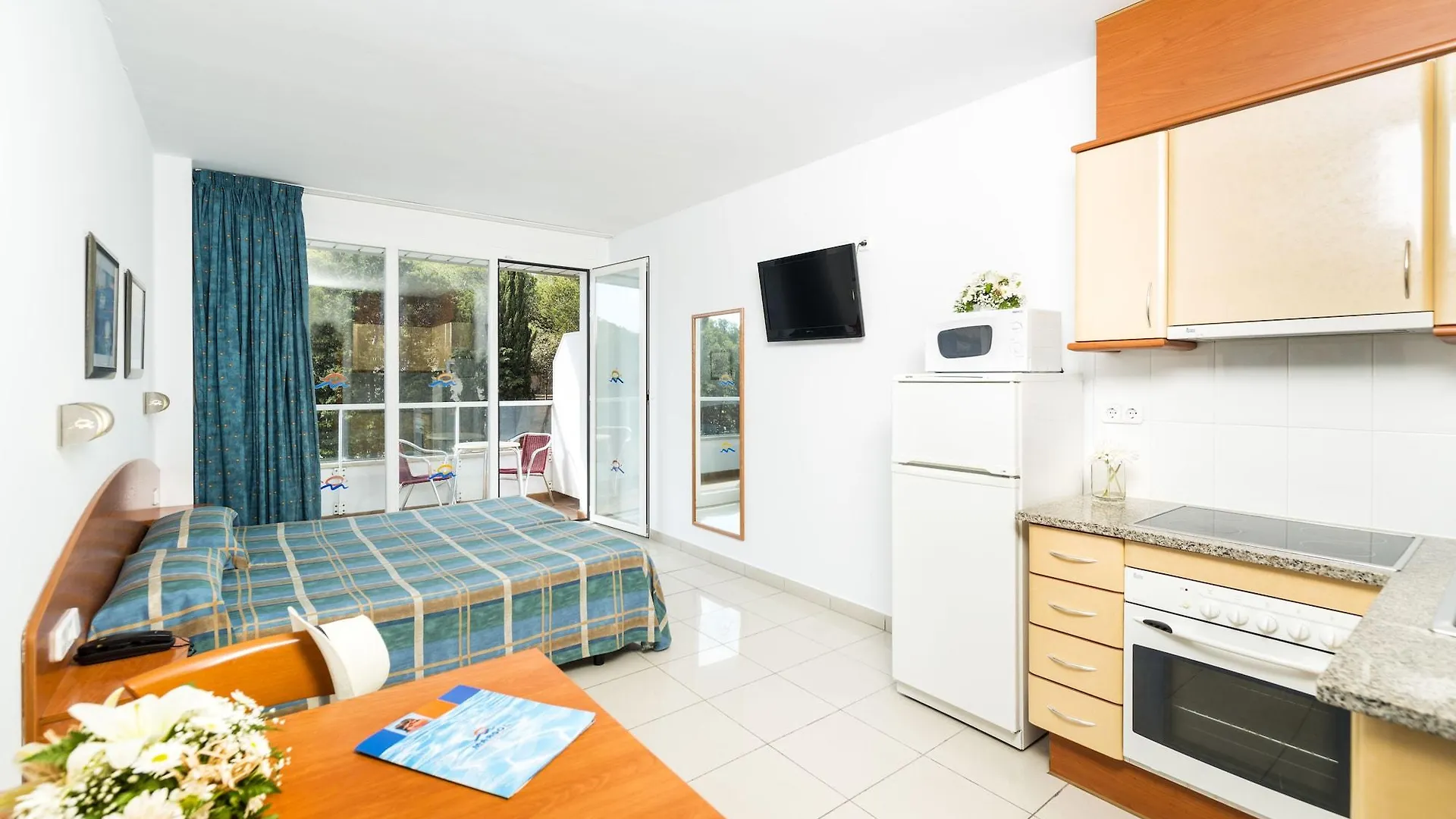 Aparthotel Costa Encantada Lloret de Mar Španělsko